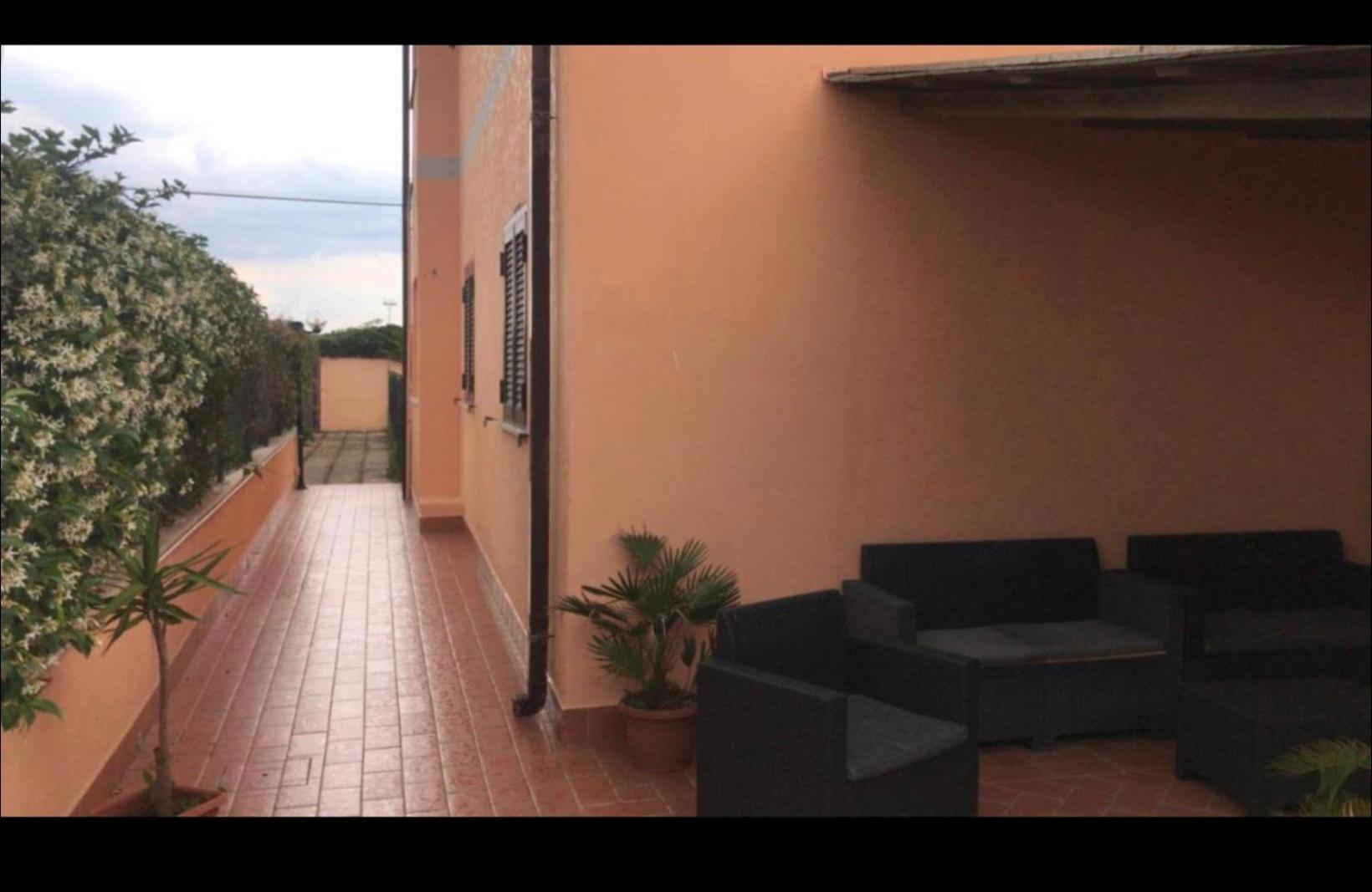 Giorgia Airport 2 Fiumicino Bed and Breakfast Buitenkant foto